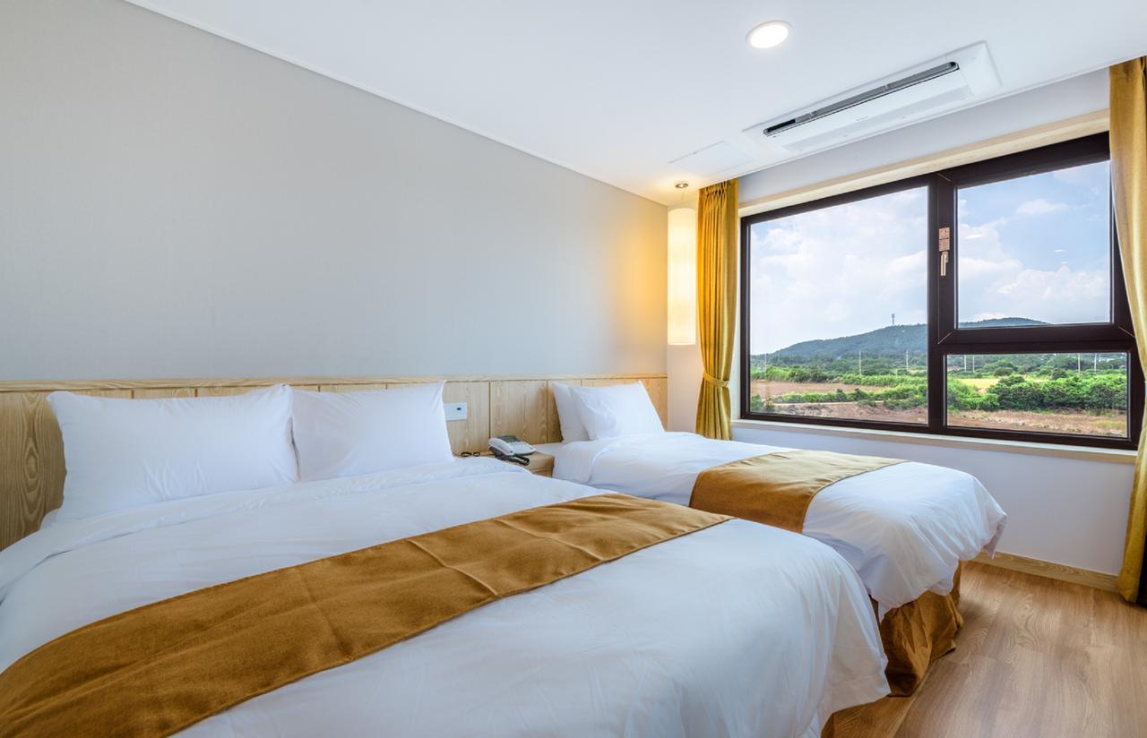 Thira Hotel Sogüpcho Exteriér fotografie